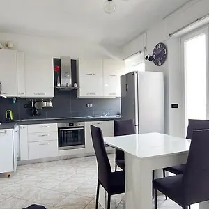 Appartamento Confortevole Appartamento. 3 Minuti E Sei Al Mare